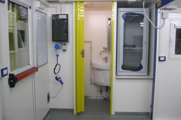 interno bagno mobile shelter